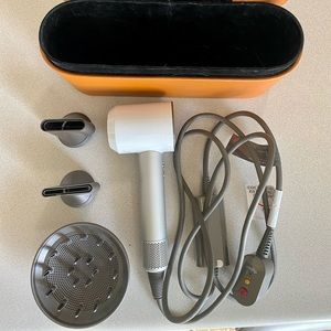 EUC Dyson Supersonic Hairdryer